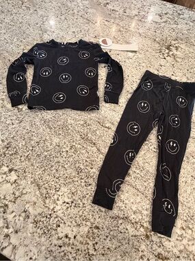 Braxton Phoenix Kids Black Smiley Face Pajama Set